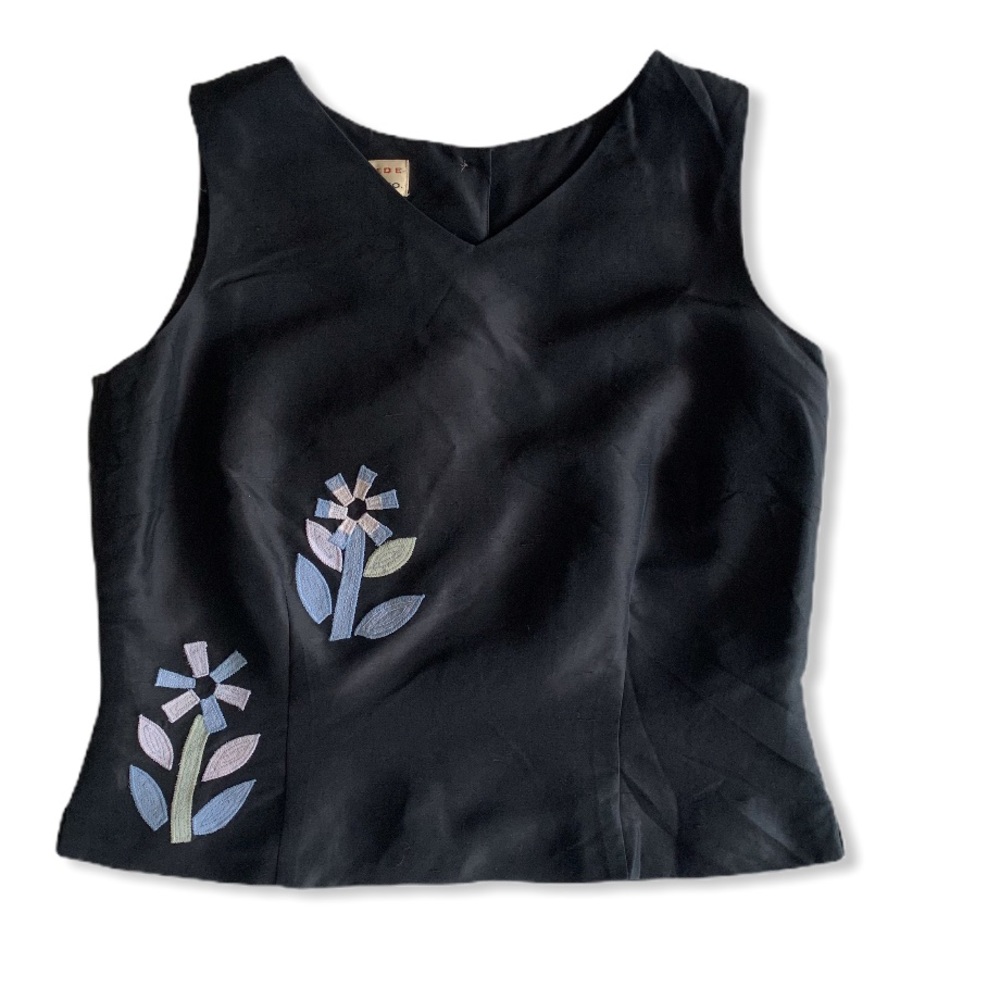 NWT Silk Lined Embroidered Sleeveless Shell Telluride Clothing Co.